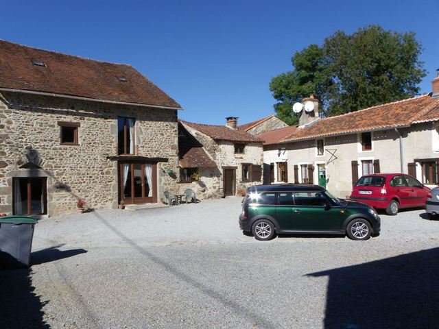 Unique opportunity to acquire a collection of 5 houses nestling in 1.5 acre