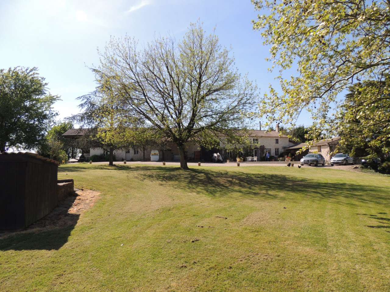 Wonderful opportunity to acquire a beautiful 3 bedroom house with separate