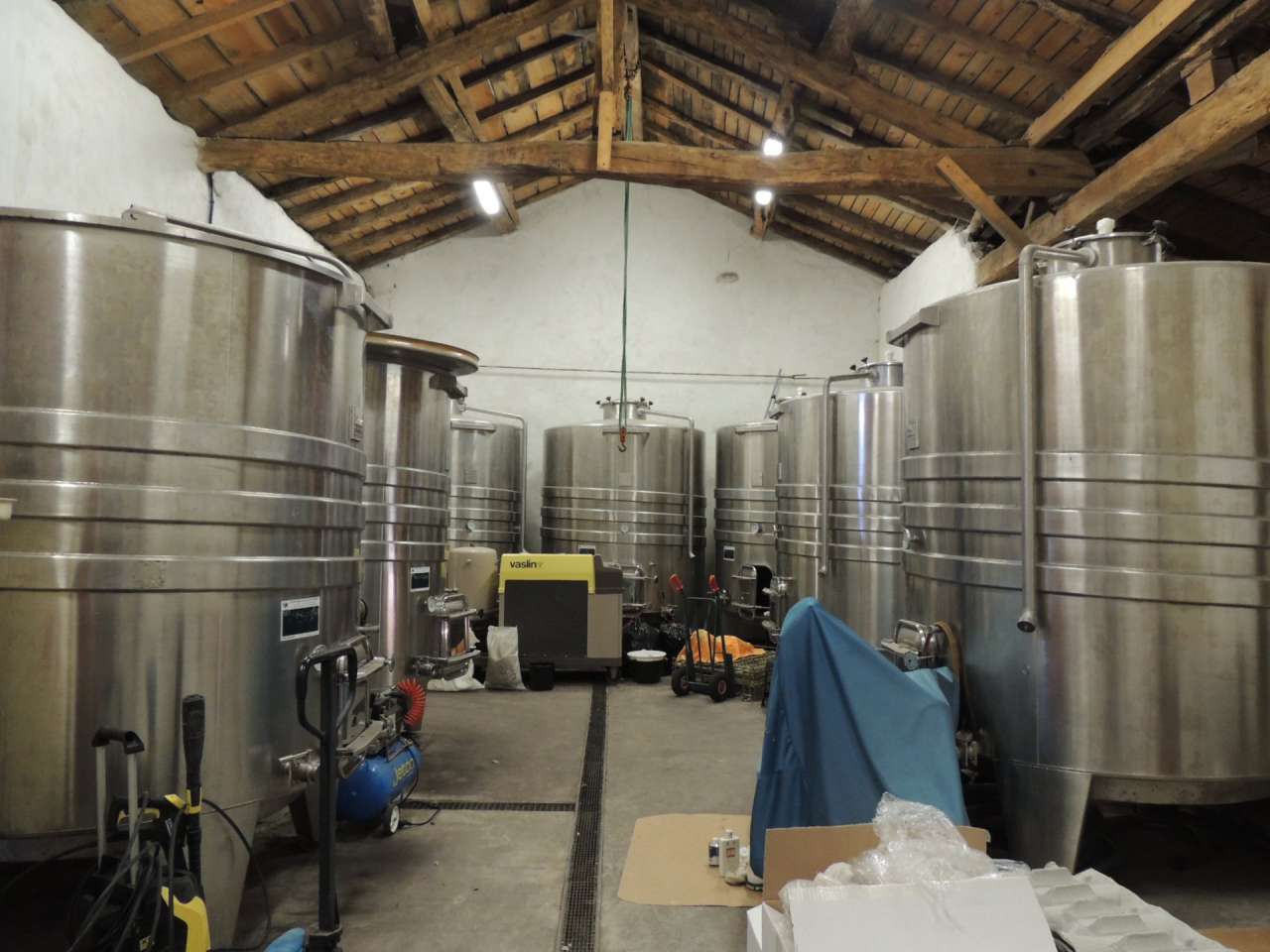 Wonderful opportunity to acquire a beautiful 3 bedroom house with separate