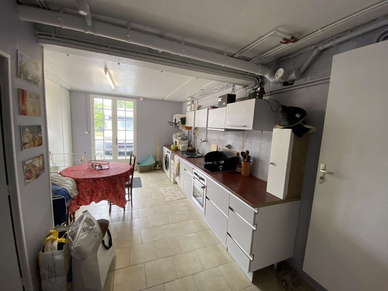 Full of character and charm and ideally situated in a quiet hamlet close to