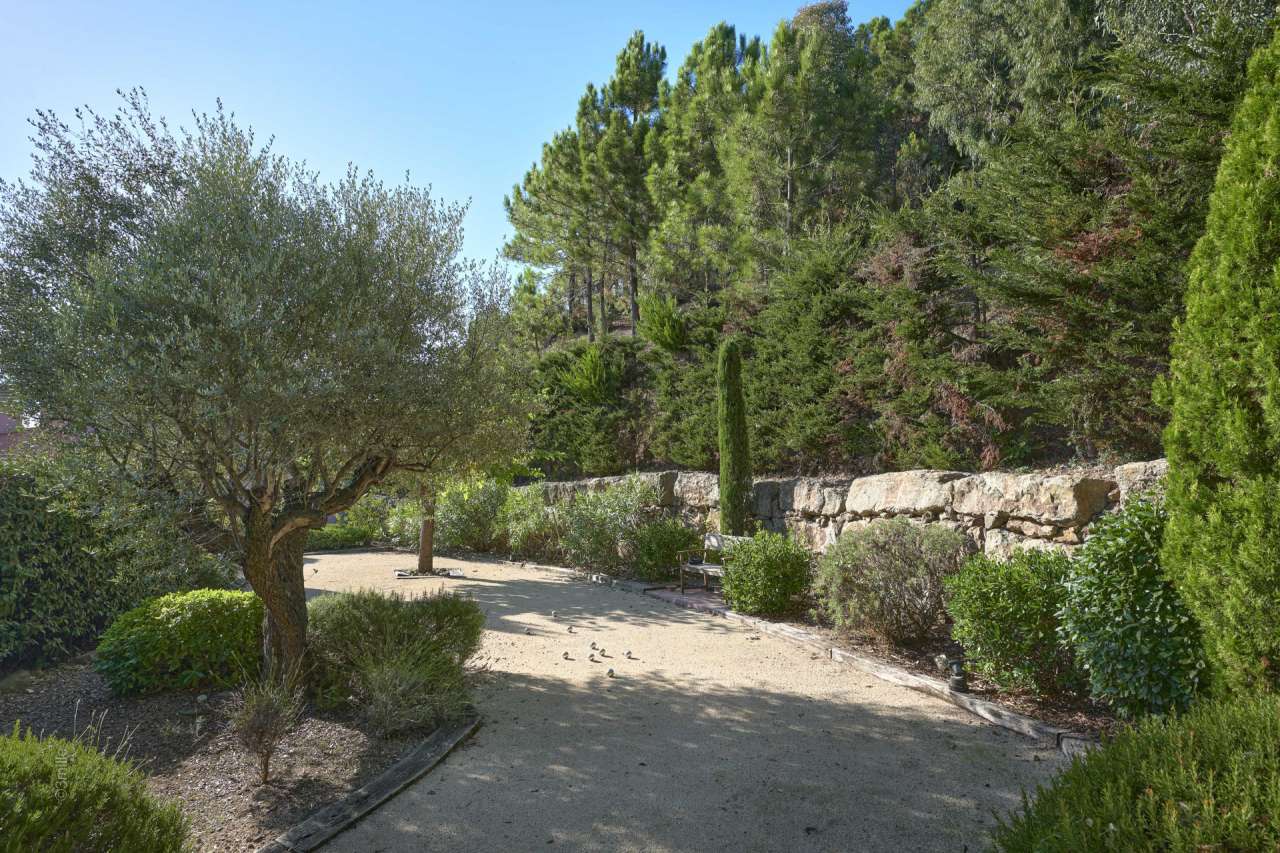 With simply stunning sea views and situated in an elevated setting on the t