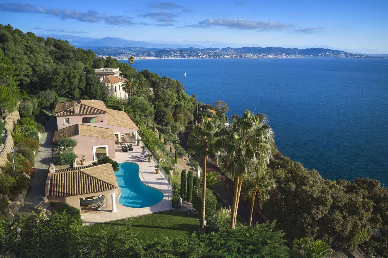 With simply stunning sea views and situated in an elevated setting on the t