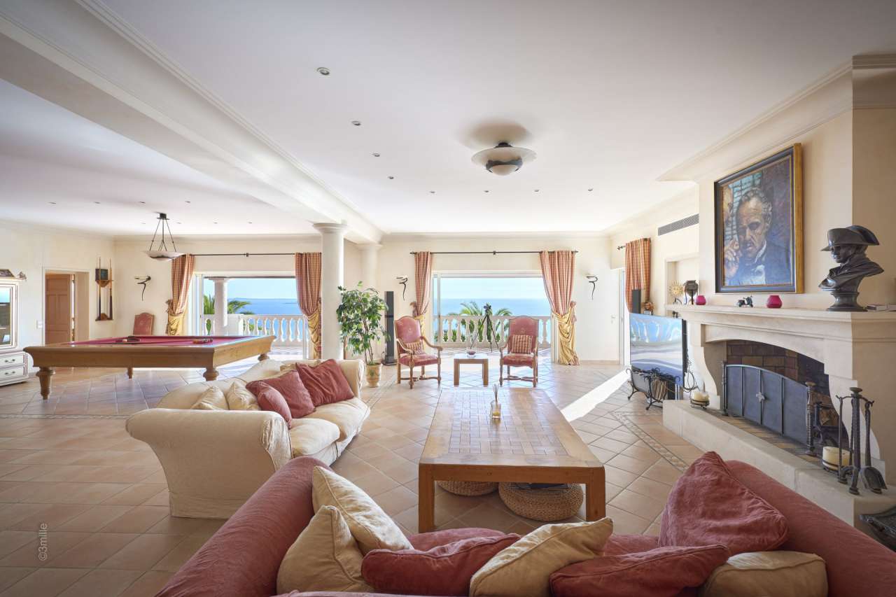 With simply stunning sea views and situated in an elevated setting on the t