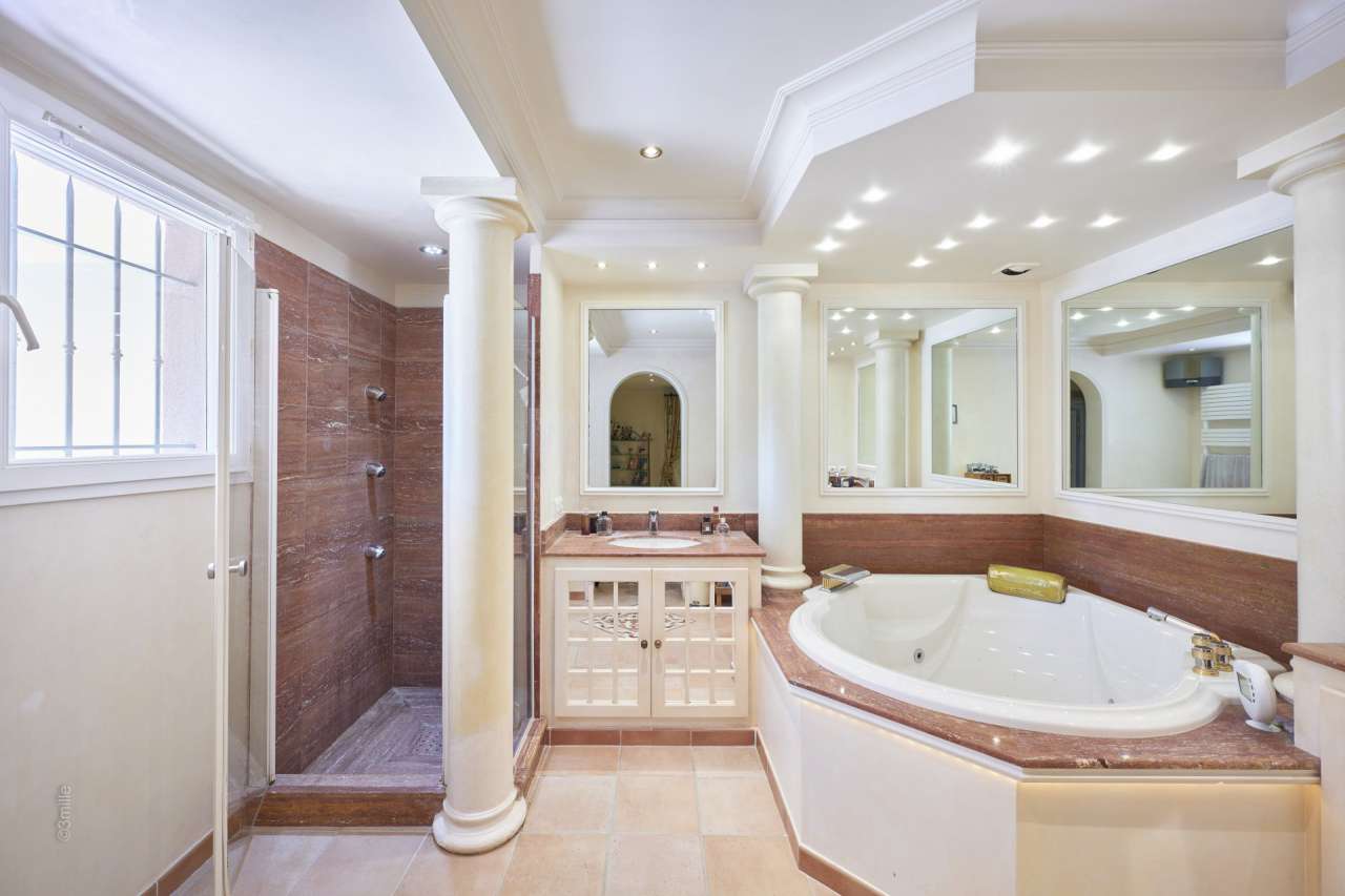 With simply stunning sea views and situated in an elevated setting on the t