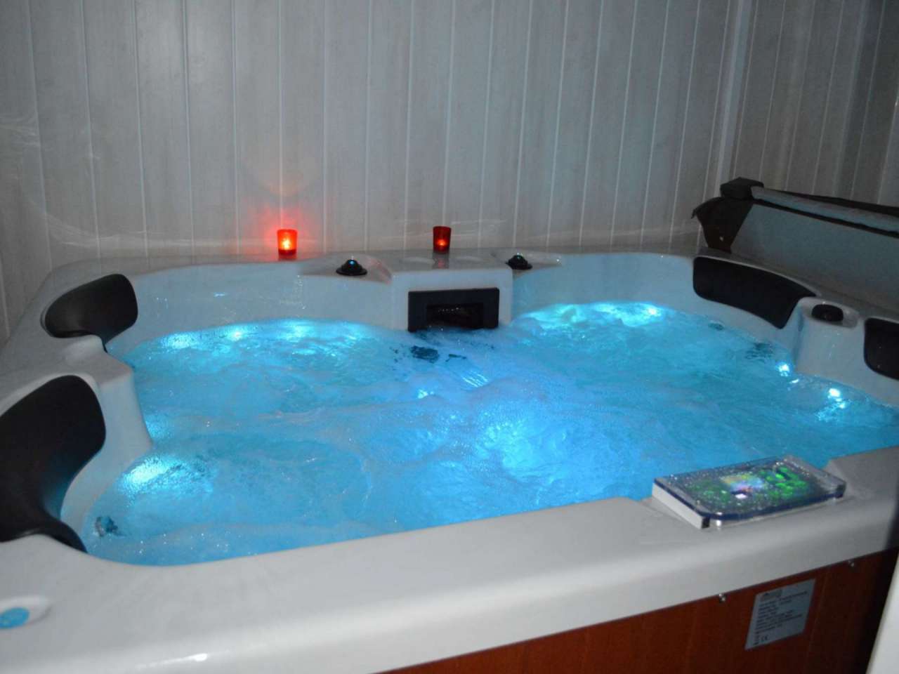 An excellent income generating and lifestyle opportunity with this property