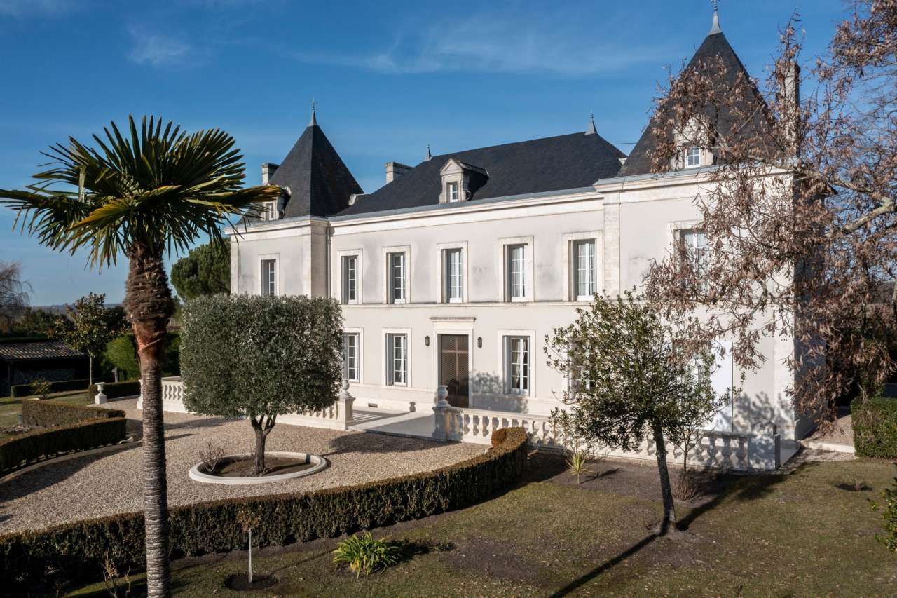 Absolutely magestic, fully renovated 4 bedroom French Chateau surrounded by