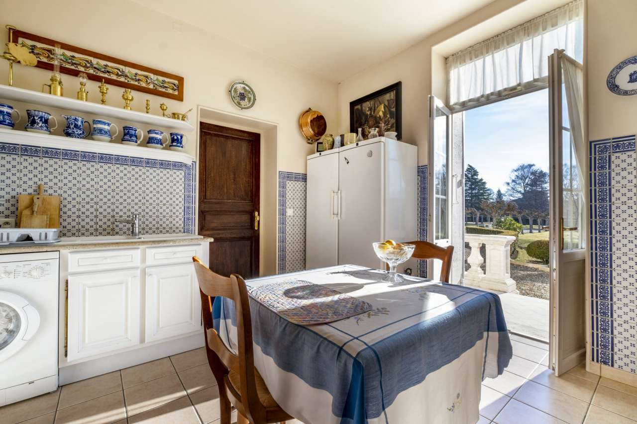 Absolutely magestic, fully renovated 4 bedroom French Chateau surrounded by