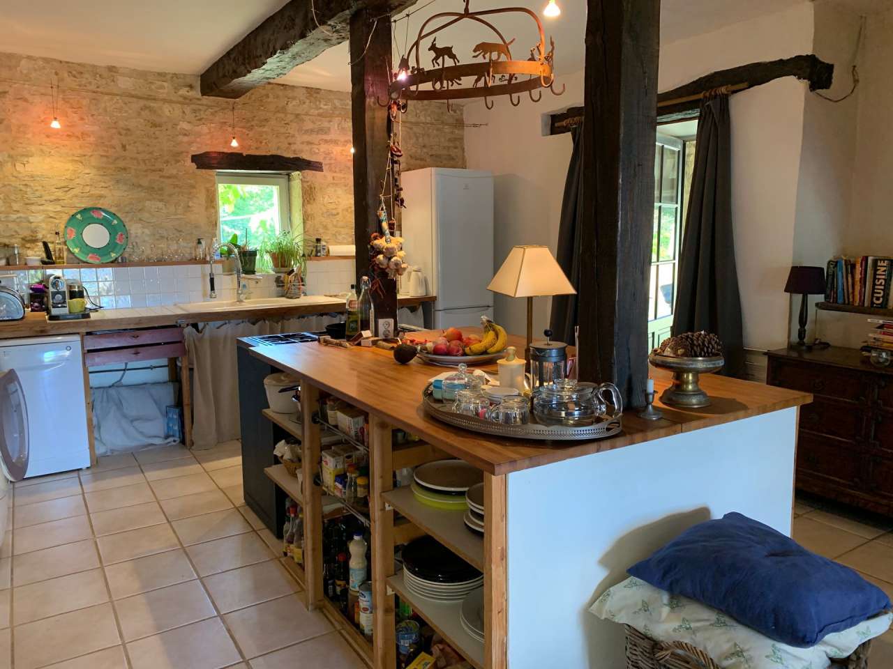 Charming 8 bedroom gite complex, with a total spacious living area of 500m2