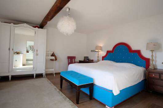 Full of character and charm and totally refurbished, this superb 19th Centu