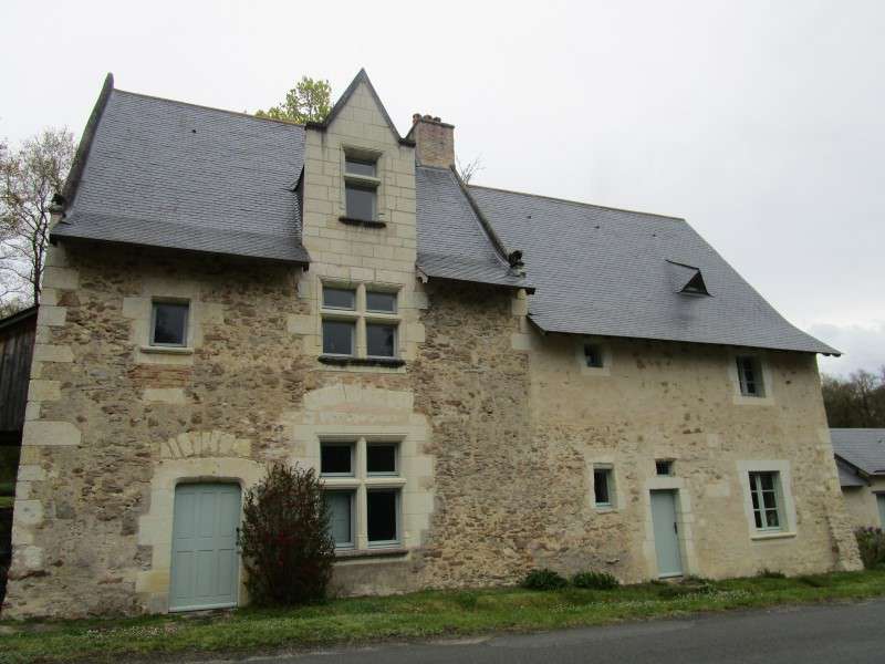 Character stone property that has been tastefully and comprehensively resto