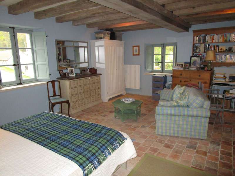 Character stone property that has been tastefully and comprehensively resto