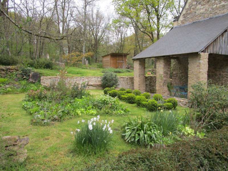 Character stone property that has been tastefully and comprehensively resto