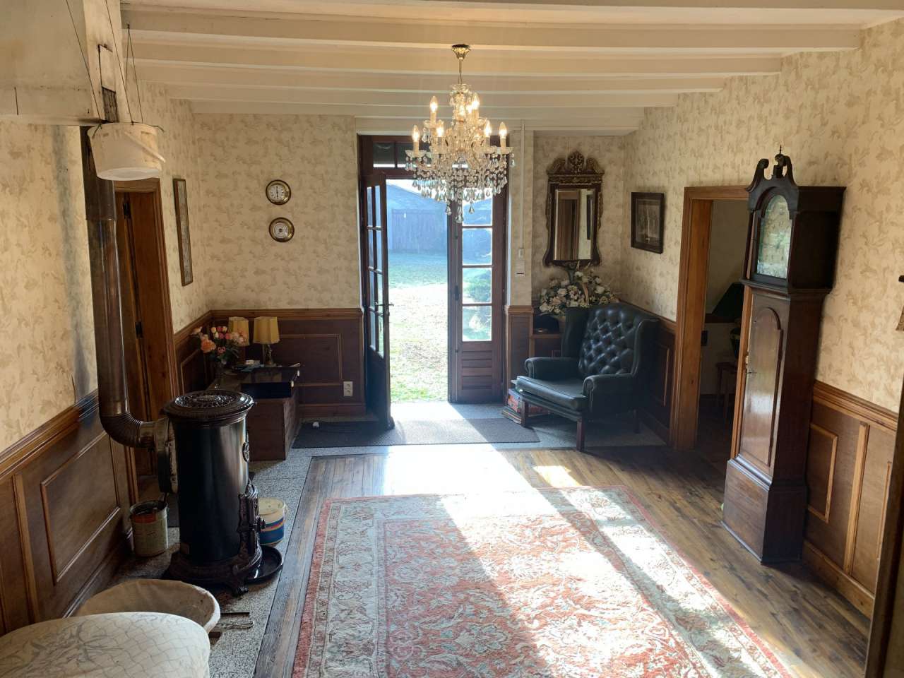 Full of character and charm and beautifully presented, this deceptively spa