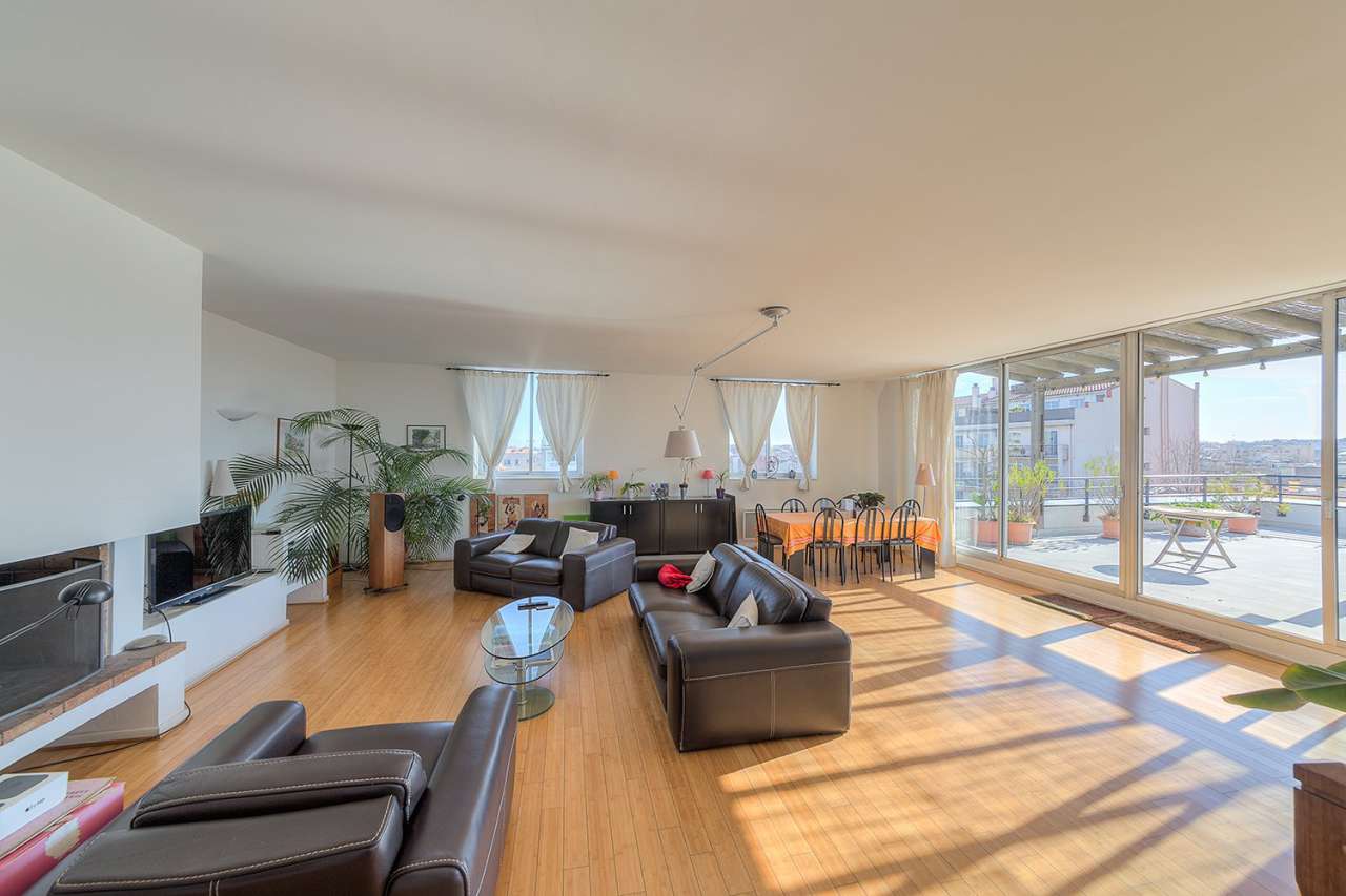 Absolutely stunning 3 bedroom duplex apartment, enjoying panoramic views fr