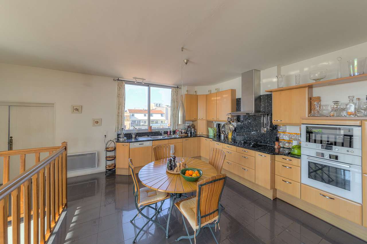 Absolutely stunning 3 bedroom duplex apartment, enjoying panoramic views fr