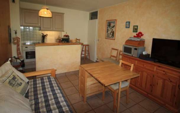 A great opportunity to acquire a well presented one bedroom apartment with