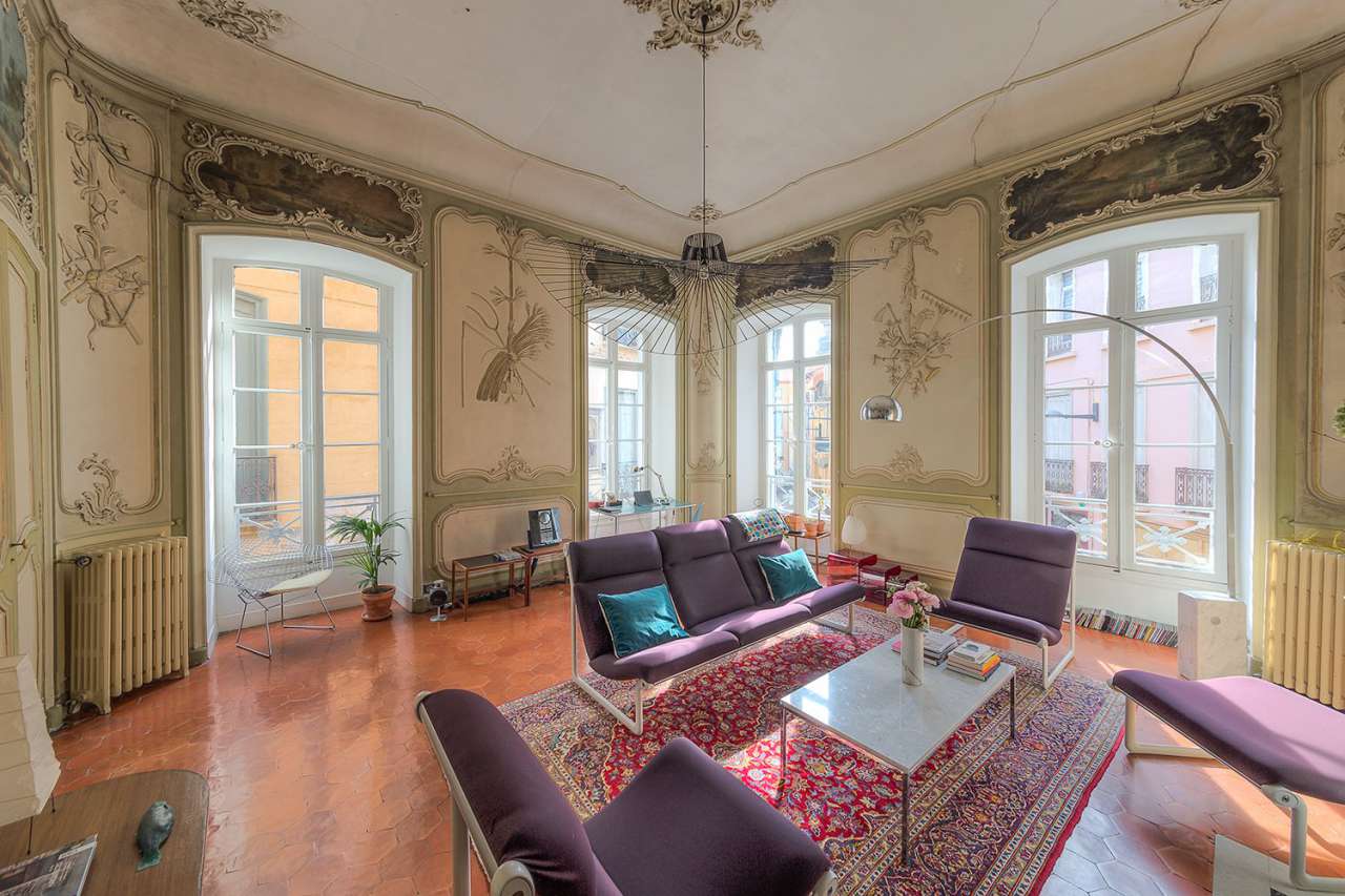 Superb and spacious duplex apartment with terrace, patio, summer kitchen an