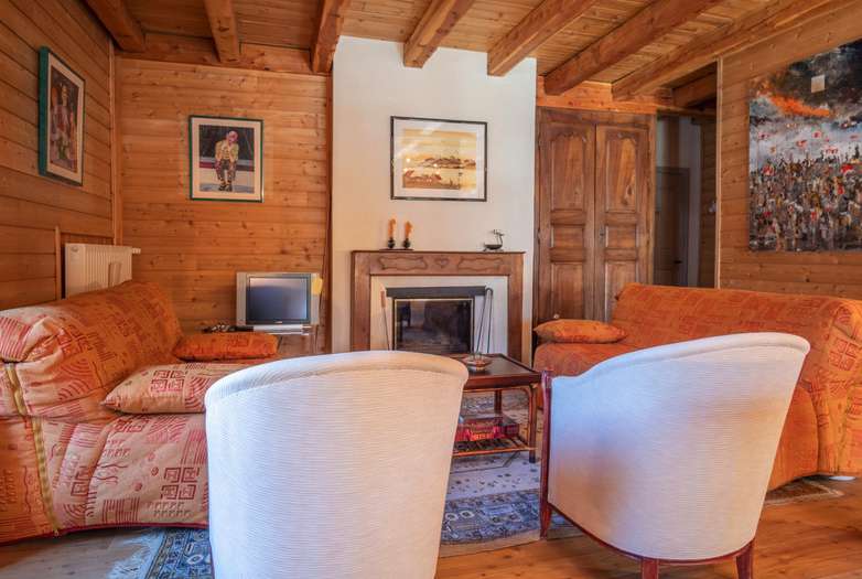 Full of charm and character is this bright and spacious 6 bedroom beautiful