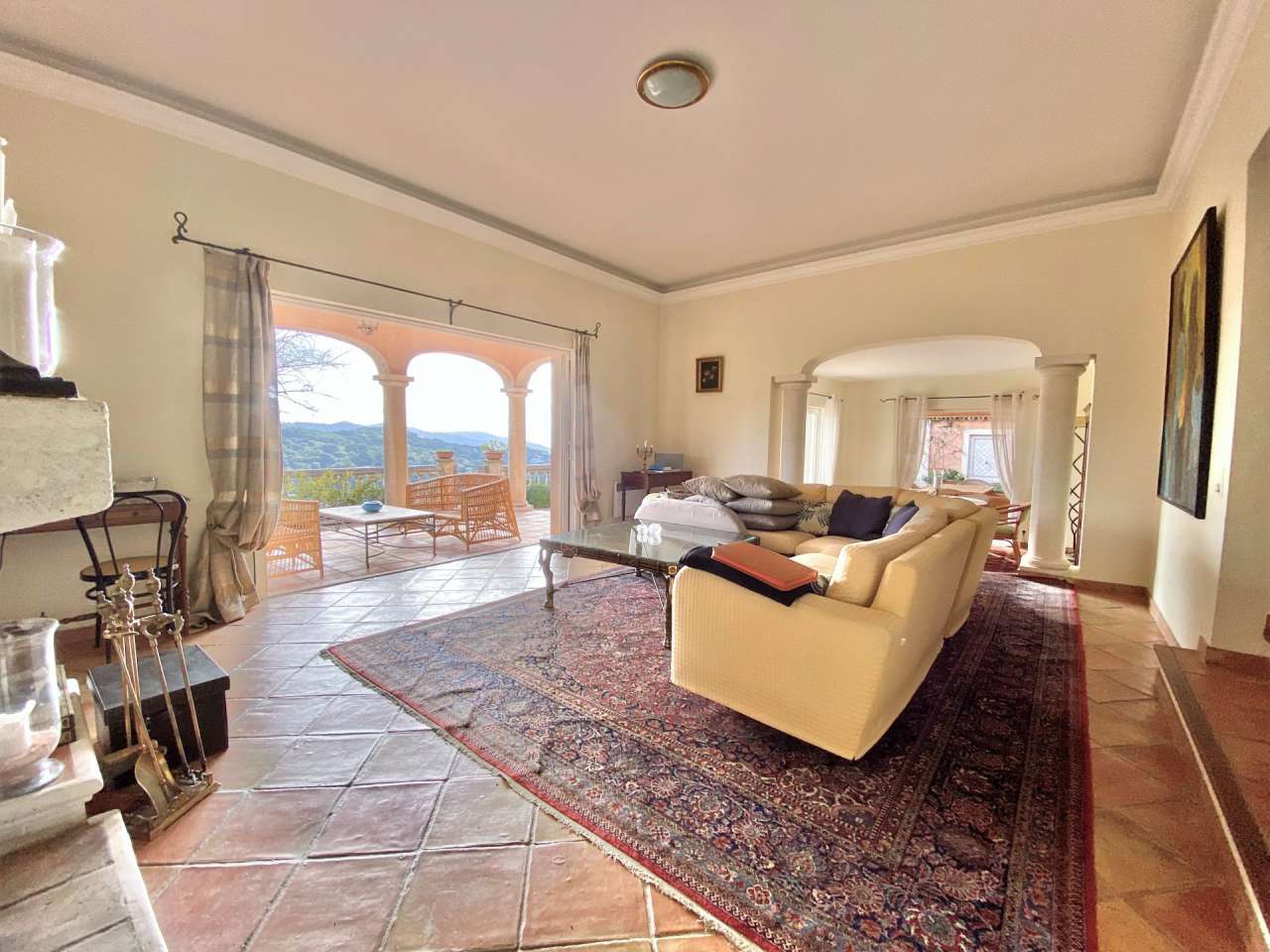 Spacious Provencal villa with sea view in La Croix Valmer, within a secure