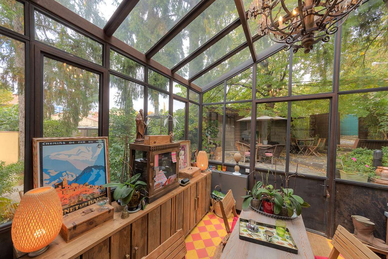 Full of charm and character is this wonderful 4 bedroom house nestling in a