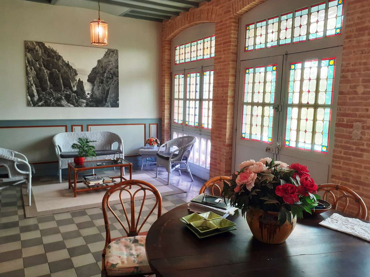 Magnificent, grand and spacious 13 bedroom stone built manor house, with a