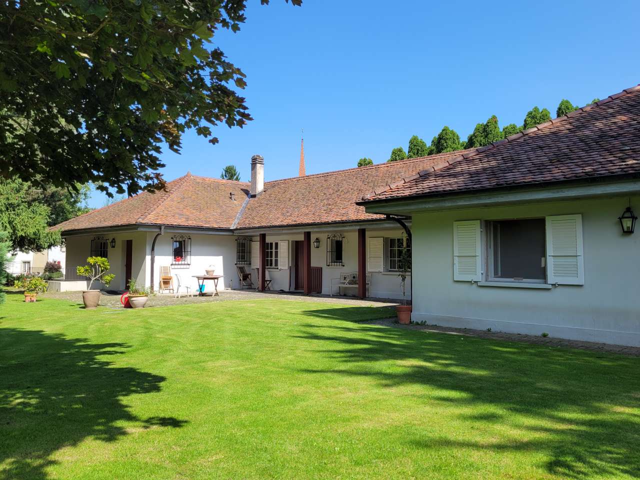 Character 8 bedroom Chateau for sale with countryside view in Fribourg