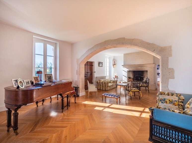 Charming and sympathetically restored character property set in over 11 acr