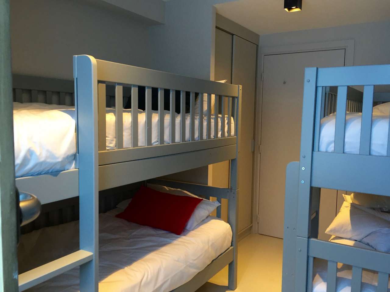 Superb 3 bedroom apartment, which is deally situated in a quiet and highly