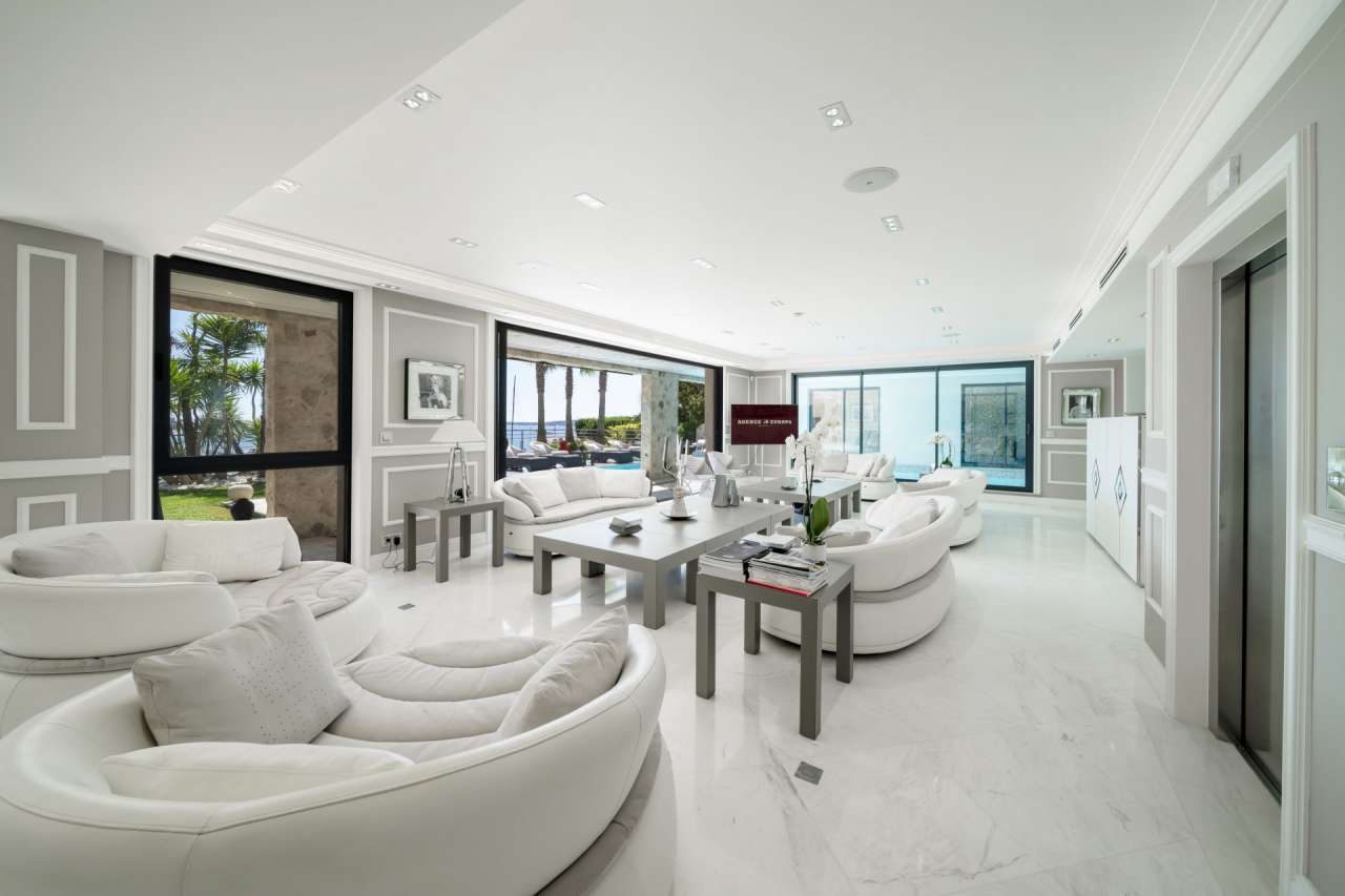 With stunning sea views, this grand, unique, spacious and totally refurbish