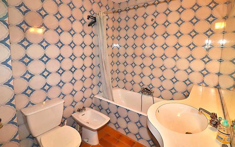 Enjoying wonderful river views from its first floor setting, is this charmi