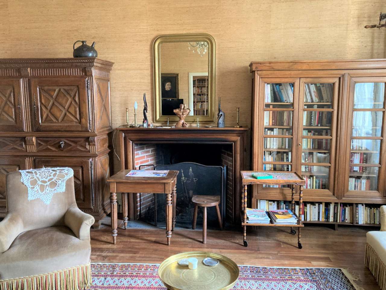 Full of character and charm and with a total built area of 220m2, this love