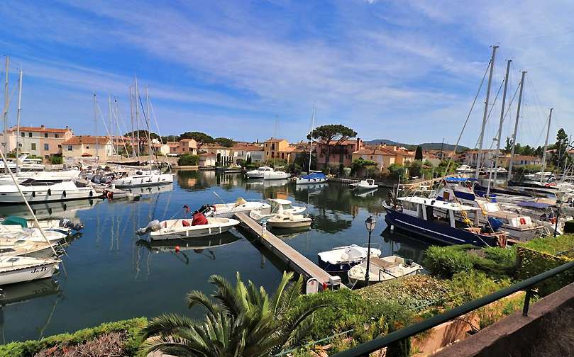 Beautifully renovated first floor studio with garage, enjoying wonderful ri