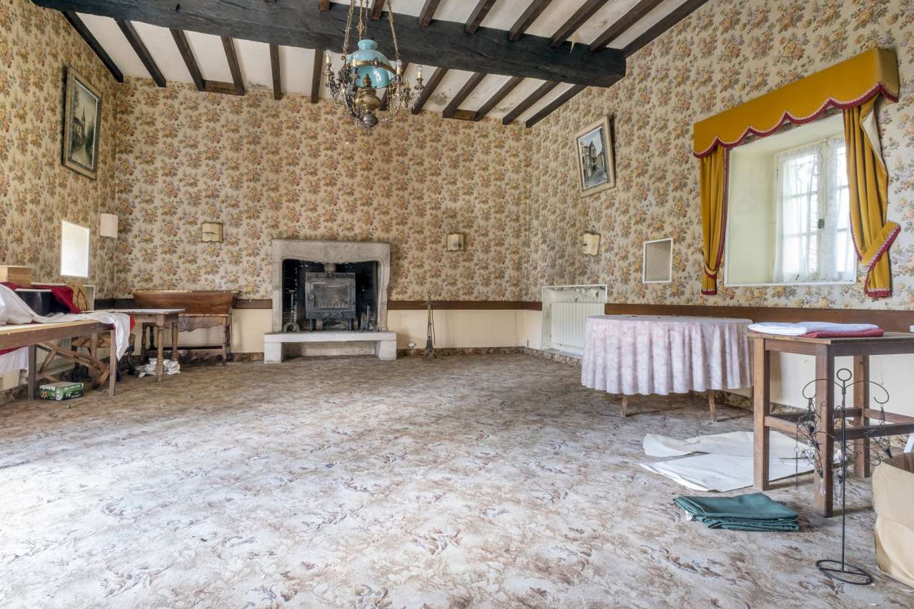 Exciting opportunity to become the owner of this impressive Eighteenth Cent