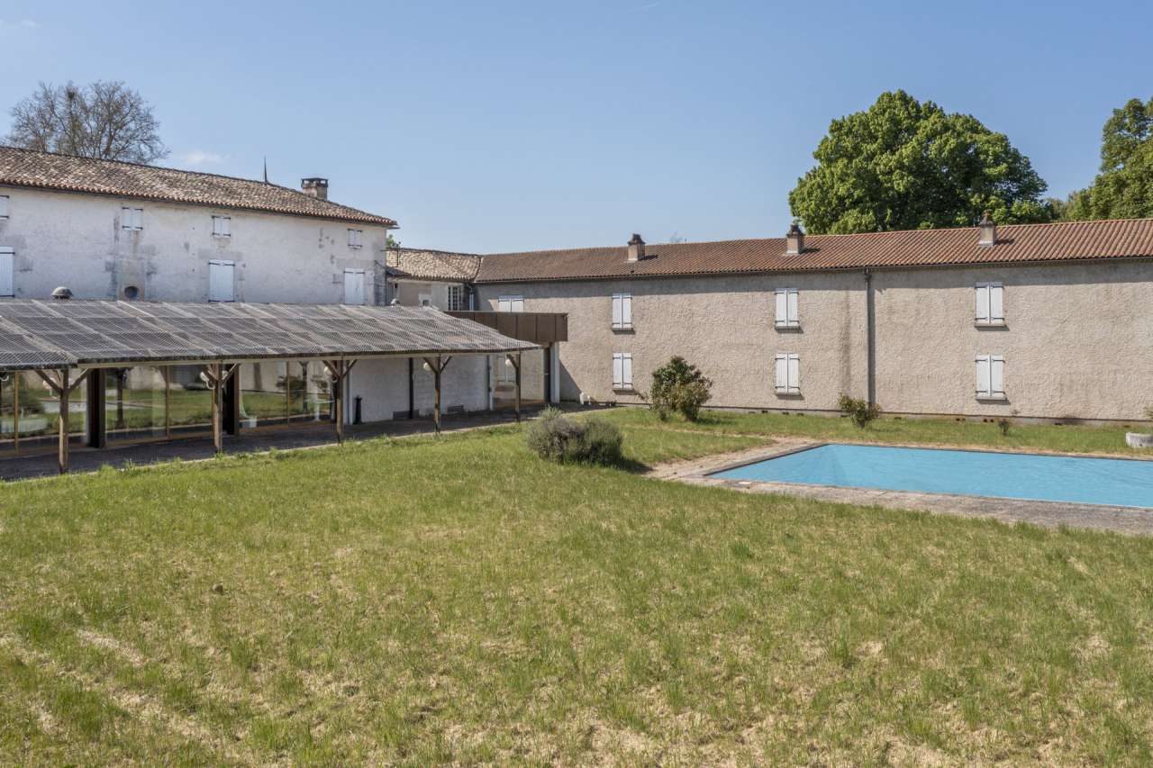 Exciting opportunity to become the owner of this impressive Eighteenth Cent