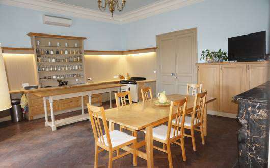 Wonderful opportunity to acquire a beautifully restored 3 storey, 10 bedroo