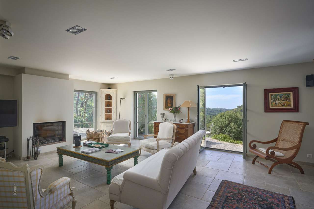 Nestling in over 12 acres of glorious landscaped gardens with expansive poo