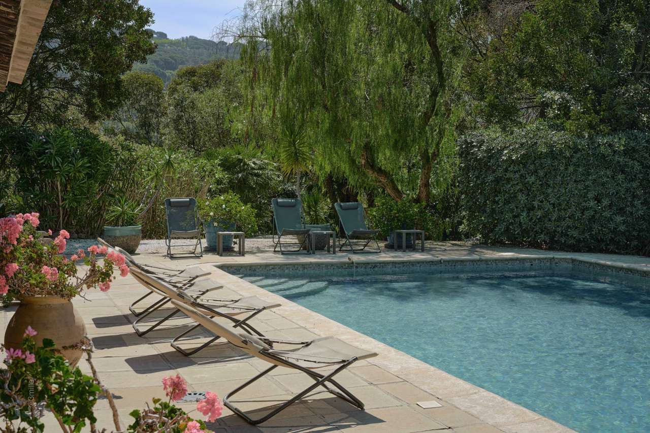 Nestling in over 12 acres of glorious landscaped gardens with expansive poo