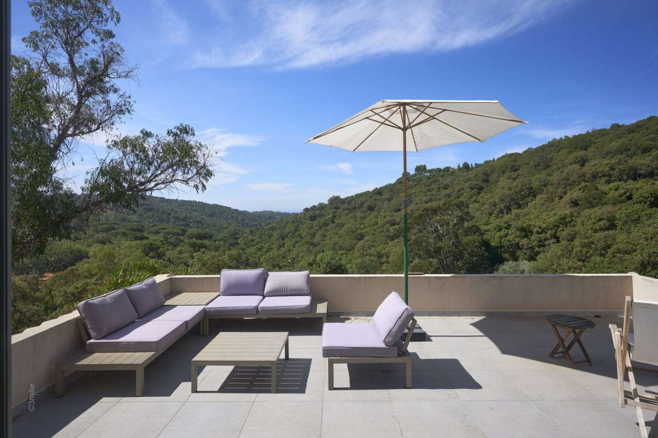 Nestling in over 12 acres of glorious landscaped gardens with expansive poo