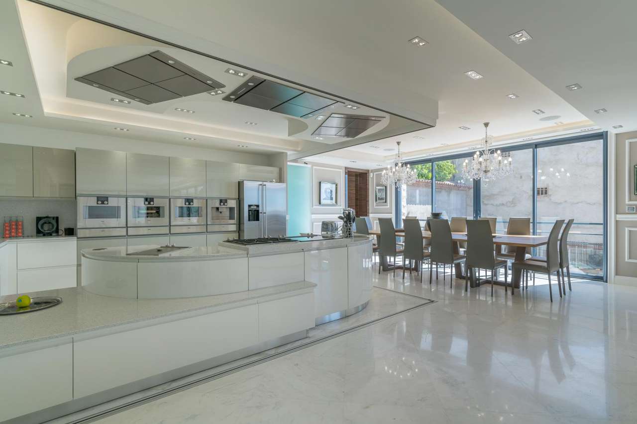 With simply stunning sea and harbour views, this prestigious 8 bedroom vill