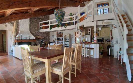 Exceptional bright and spacious 6 bedroom village house, with its origins d