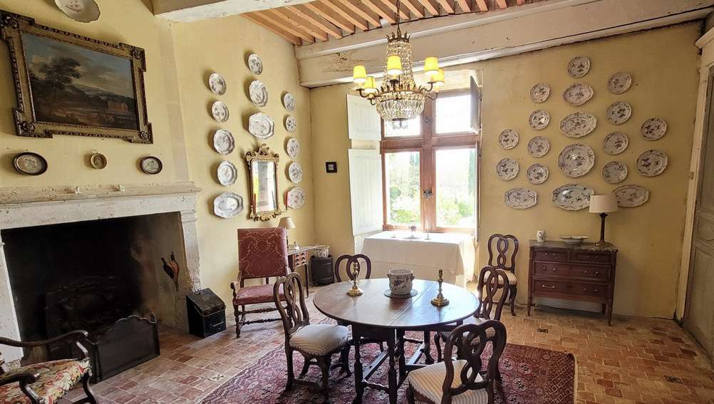 Beautiful Medieval chateau in Gascony, full of character and charm, set in