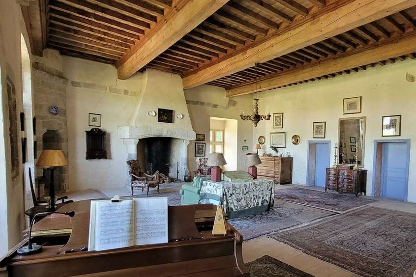 Beautiful Medieval chateau in Gascony, full of character and charm, set in