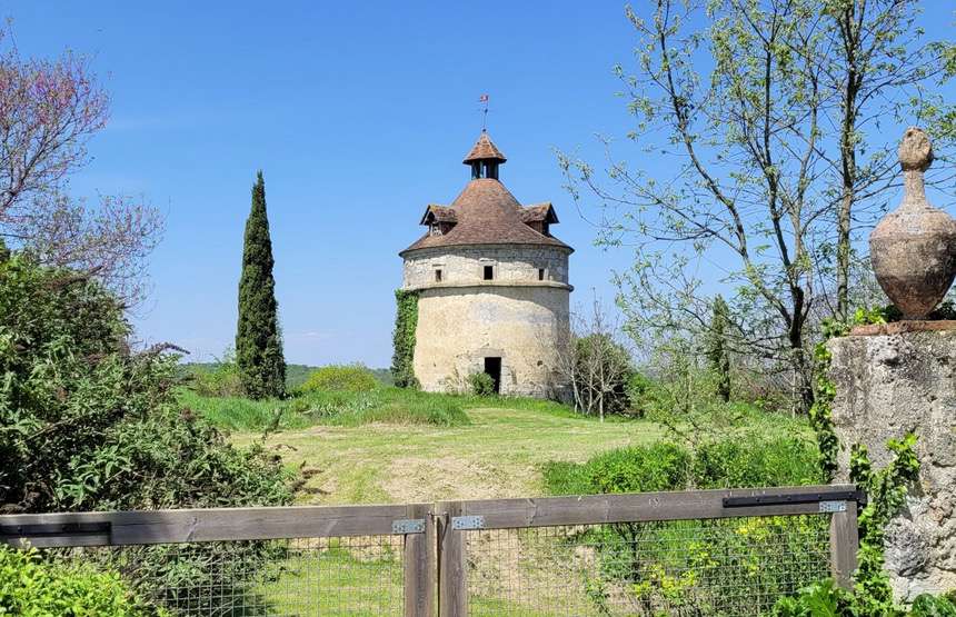 Beautiful Medieval chateau in Gascony, full of character and charm, set in