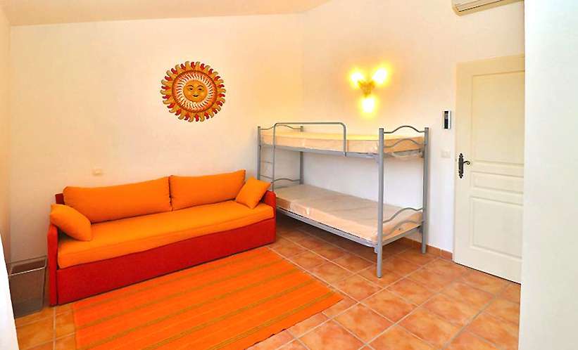 Enjoying scenic river views is this charming 2 bedroom South facing duplex