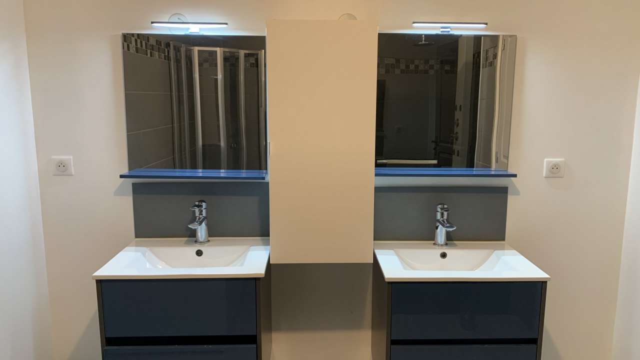 Beautiful 8 bedroom stone built country house, with a total living area of