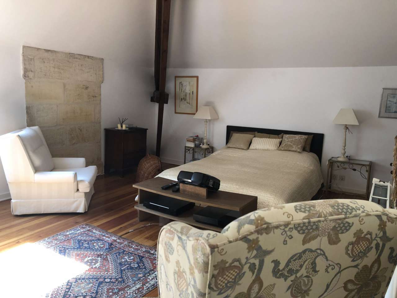 Fabulous character manor house with 2 gites, swimming pool and 5 acres of p