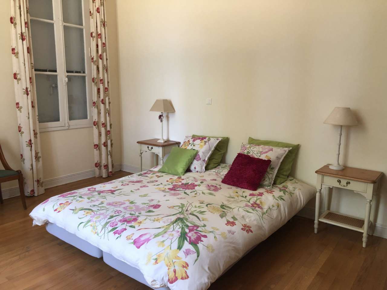 Fabulous character manor house with 2 gites, swimming pool and 5 acres of p