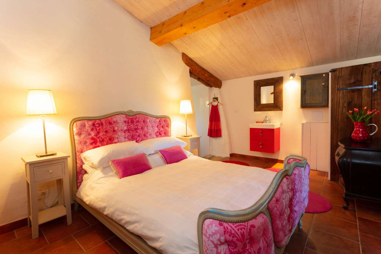 Grand, spacious and beautifully presented 12 bedroom Medieval chateau, whic