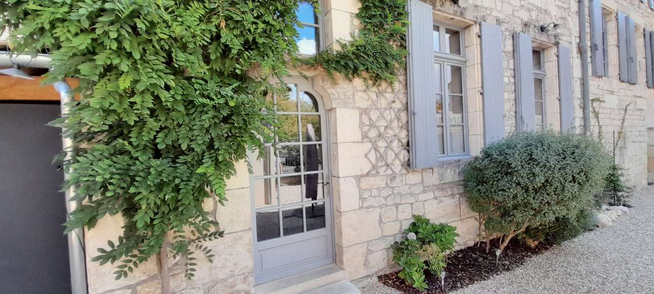 Unique opportunity to acquire a beautifully restored 18th century village s