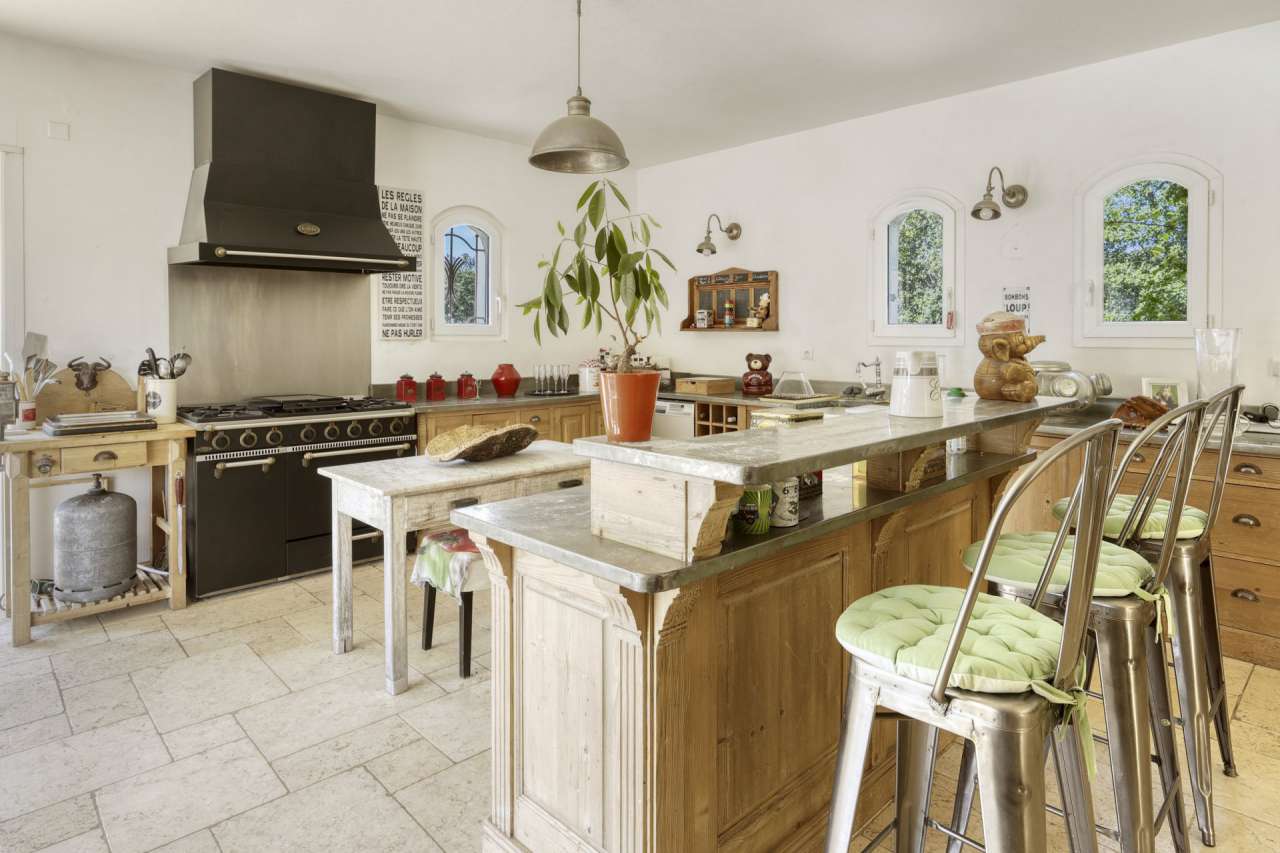 Charming 5 bedroom Provencal style home, which is ideally situated close to